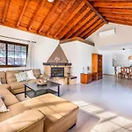 Calma Private Pool By Holidays * La Oliva