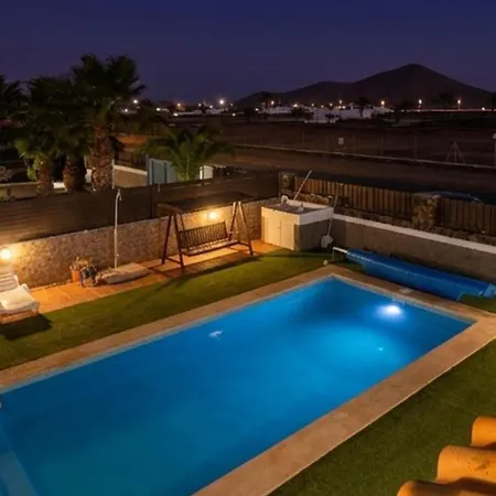 Calma Private Pool By Holidays * ラ・オリーバ
